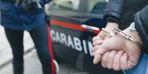 carabinieri-arresto-manette