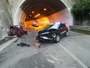 incidente auto carabinieri-2